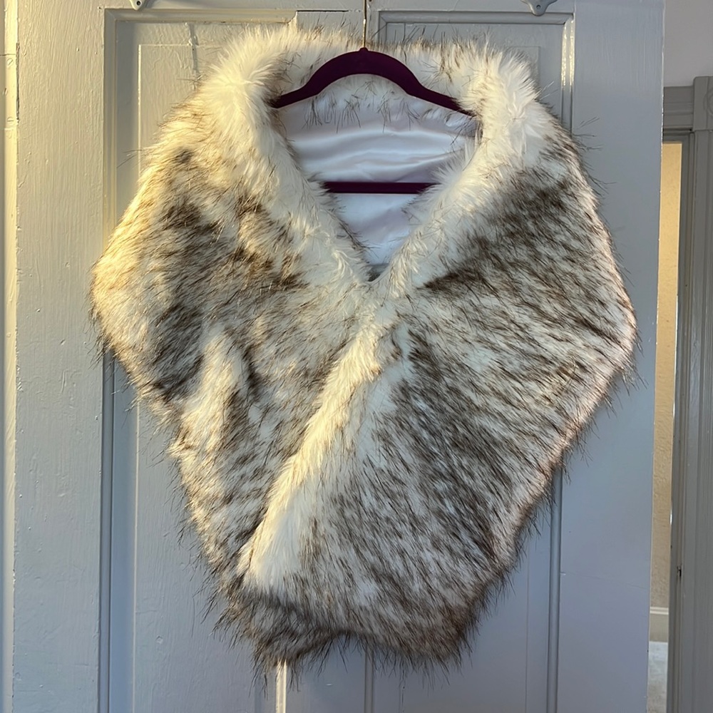 Faux Fur Shawl Wrap in Cream and Brown - Women's Accessory
